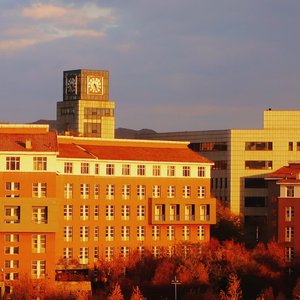 刻在我心底的名字