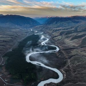 《爵士琴韵下的咖啡馆高效之境》048
