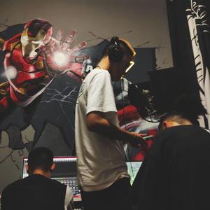 在桐人士FREESTYLE