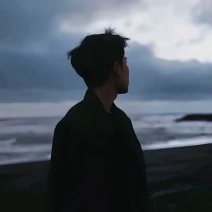 微笑的意思停止幻想