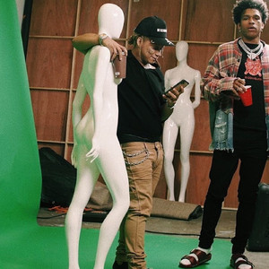 Moan (feat. Trippie Redd)