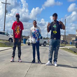 Gucci y Fendi (feat. Kili & Yei Fer)