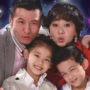 《家有外星人》片头曲