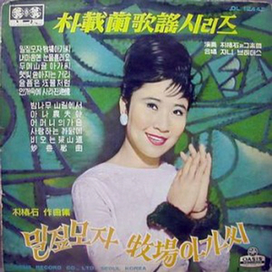 햇빛 쏟아지는 거리