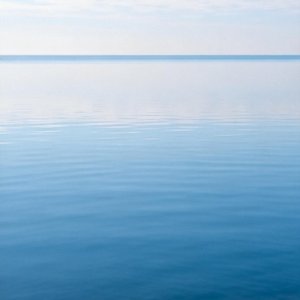 你眼里那片无浪的海