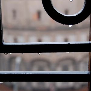 雨声白噪音-下雨天-睡觉-学习-放松