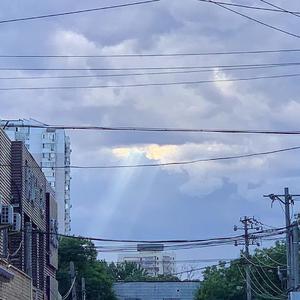 那片云海在向我们招手