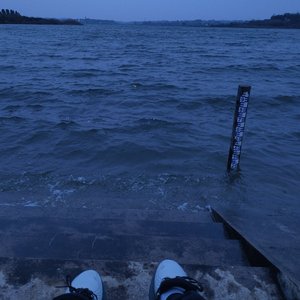 极端天气里的自由仪式