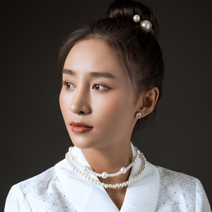 སྐྱ་ཀ་ཁྲ་མོ། 《喜鹊》