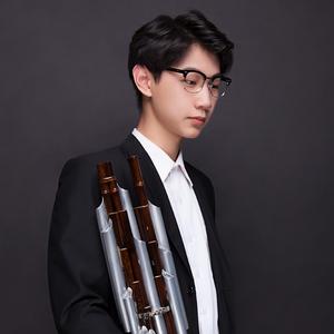 阳光照耀着塔什库尔干