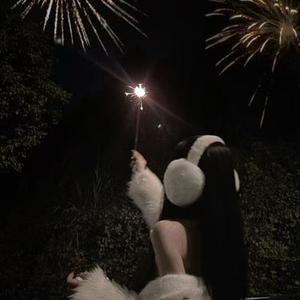 裂缝里的火焰