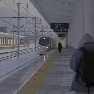lm Alone