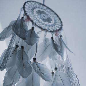 月光下的轻声细语