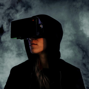 Interdimensionally Corrupted Broadcast of Long Distance (Xyloid Remix)