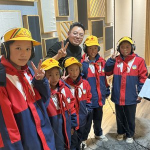 唐古小学 校歌 《美丽的校园》