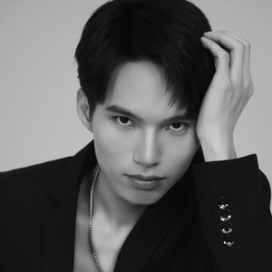 自由换伤口（伴奏版）