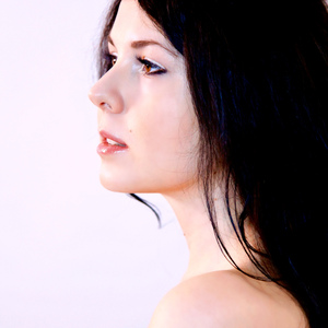 Мокрым ресницам