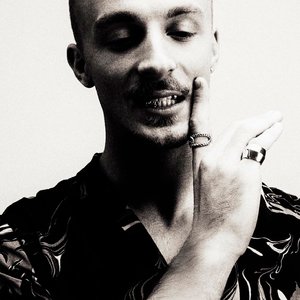 REGRESO (warner case Remix)