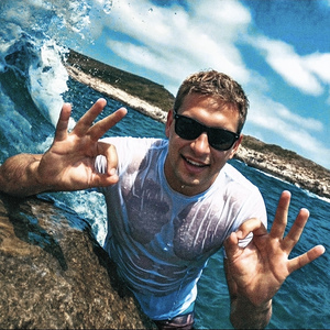 Играешь мною