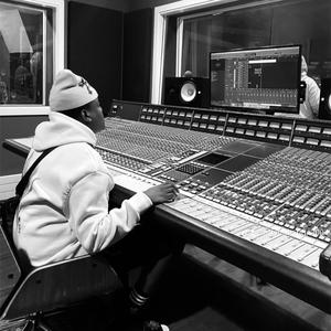 Udlamini (feat. Audio simz, Lordscript, Lacabra, Lowfeye & Martinez)