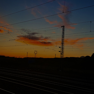 总有一天你会出现在我身边