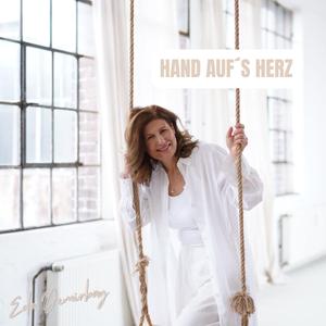 Hand auf das Herz
