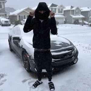 Hollows (feat. Kozyke)