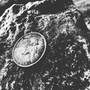 Lanza La Moneda