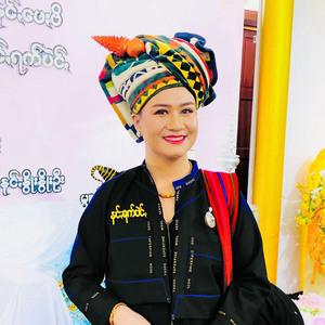 အမွေးနောဝ်ꩻ