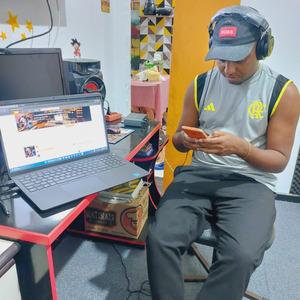 Ela Nao Pode Ver os Meno de Moto