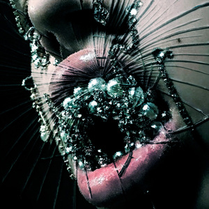 Десь на небі плачуть