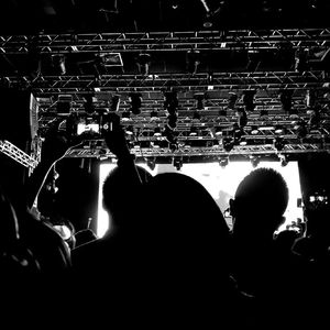 没有人能比我们更接近对方