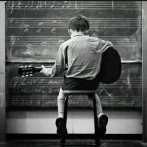 凤凰花开的路口