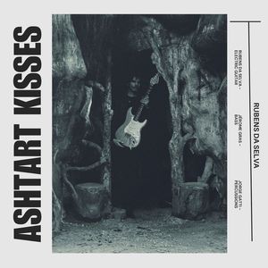 Ashtart Kisses