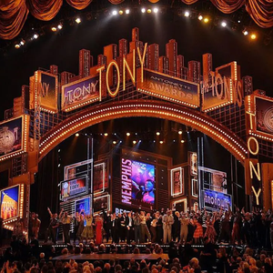 Diamonds Are A Girl's Best Friend（翻自Marylin Monroe