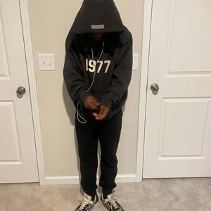 Feels like summer (feat. Tre)