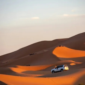 夜のどこかで君を探してる