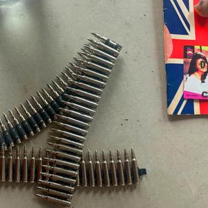 idk idk (feat. Santino)