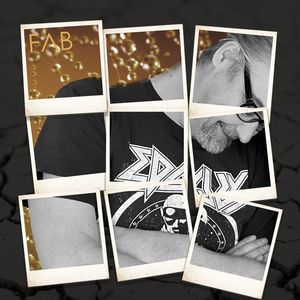 Himmelblaue rosarote Brille