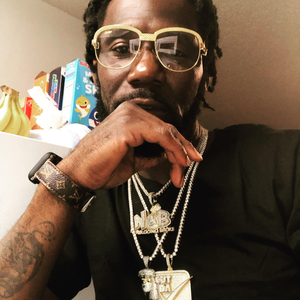 YOU DESERVE DIS KASH