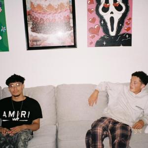 simply distressed (feat. M3MO)