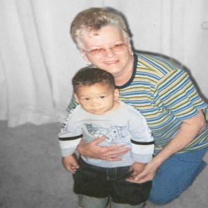 PUT MY SHADES ON (feat. Young E.T)