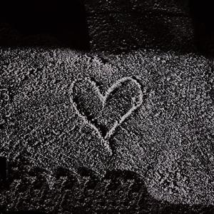 凌 .乱 .的 .回 .忆 .封 .存 .在 .梦 .里.☹︎