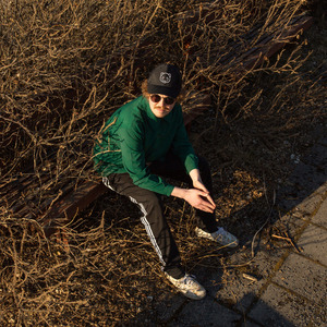 Hollaa (feat. Venla Kosonen & Niko Kuusela)