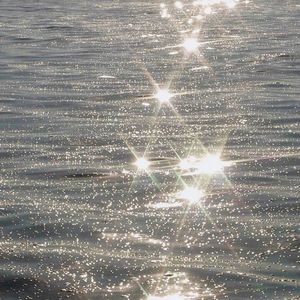 你（翻自 余佳运/EnjiA (魏恩佳)）