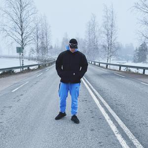 JÄÄTÄVÄ