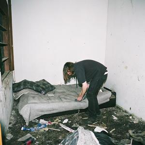 ÁGYBAN BASZNI, ÁGYBA SZARNI