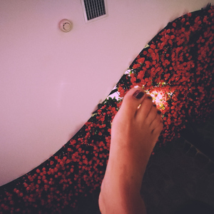 你肋骨真美，可惜我恋足