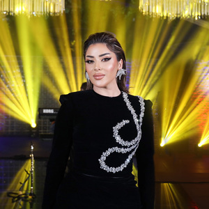 Kqyrni kqyrni sa e mirë , Une e kam një shok , Hajde ta vallzojna vallen e Rugoves (Potpuri)