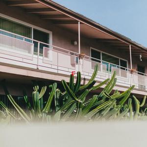 F**kin' Problems (explicit) (Karaoke tribute version originally performed by ASAP Rocky feat. Drake, 2 Chainz and Kendrick Lamar (A$AP))